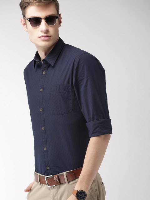 

Indian Terrain Men Navy Blue Slim Fit Solid Formal Shirt