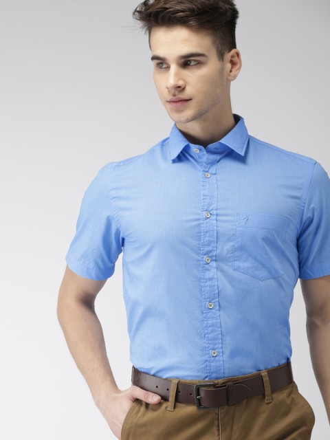 

Indian Terrain Men Blue Slim Fit Solid Smart Casual Shirt