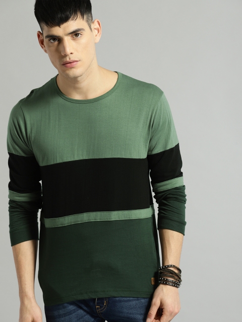 

Roadster Men Green & Black Colourblocked T-shirt