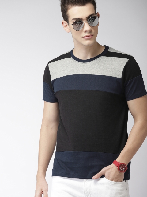 

Harvard Men Black & Navy Blue Colourblocked Round Neck T-shirt