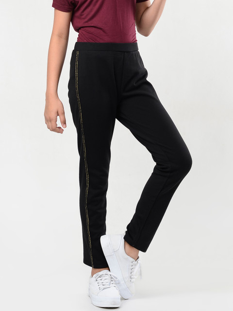 

Natilene Girls Black Solid Slim Fit Treggings