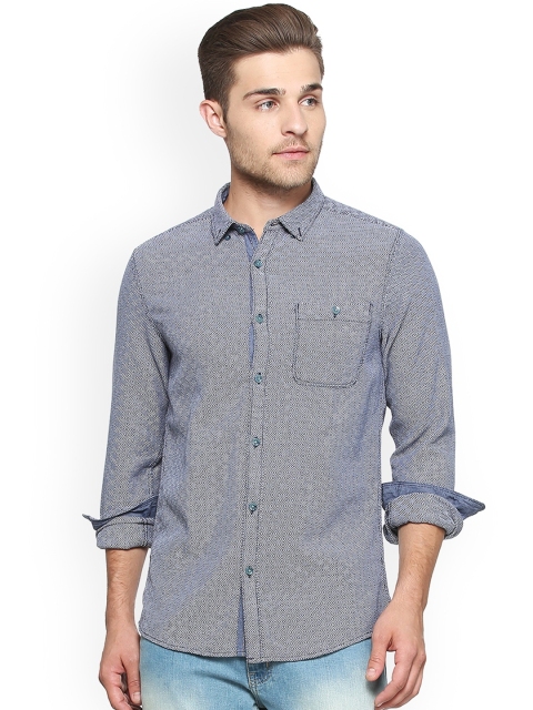 

People Men Navy Blue & Off-White Regular Fit Printed Casual Shirt
