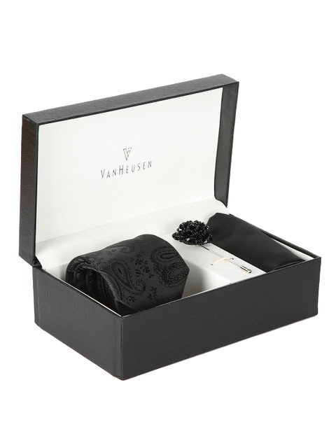 

Van Heusen Men Black Accessory Gift Set