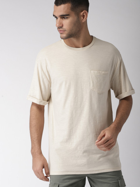 

FOREVER 21 Men Cream-Coloured Solid Round Neck T-shirt