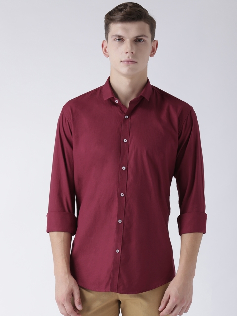 

Tinted Men Maroon Slim Fit Solid Casual Shirt