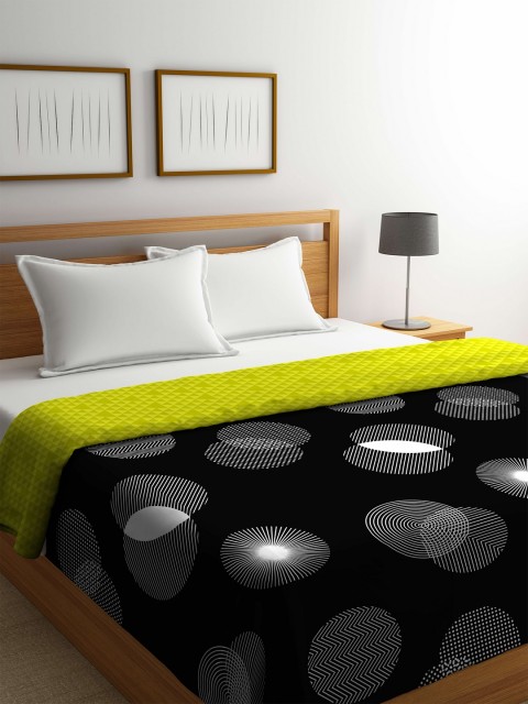 

STELLAR HOME Black & White Geometric AC Room 120 GSM Double Bed Reversible Comforter