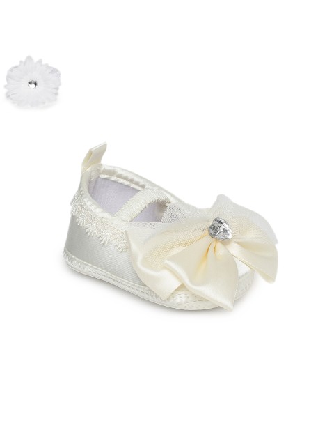 

Kittens Girls Off-White Woven Design Synthetic Ballerinas With Hairband