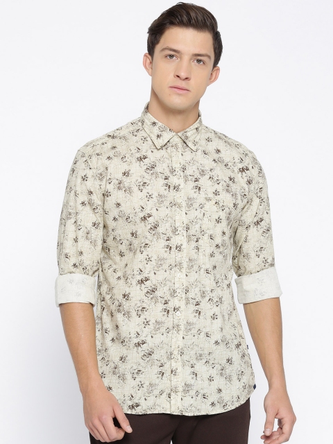 

Parx Men Peach-Coloured & White Slim Fit Checked Casual Shirt