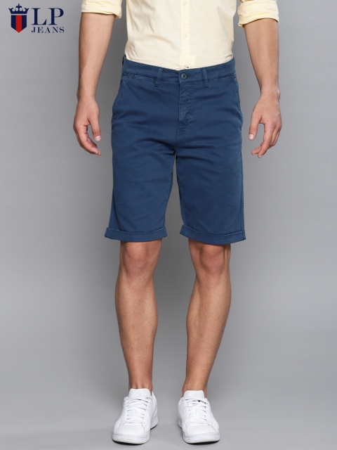 

Louis Philippe Jeans Men Blue Solid Regular Fit Regular Shorts