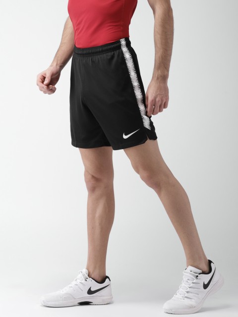 

Nike Men Black AS M NK DRY SQD SHORT K 18 Slim Fit Sports shorts