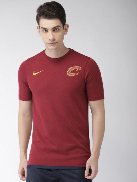 

Nike Men Maroon Solid NBA CLE DNA ESSENTIAL Standard Fit Round Neck T-shirt