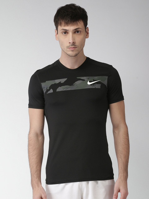 

Nike Men Black Printed Baselayer DRI-FIT Slim Fit Sports T-shirt