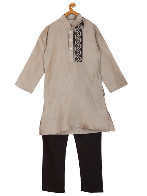 

KISAH Boys Grey & Black Solid Kurta with Pyjamas