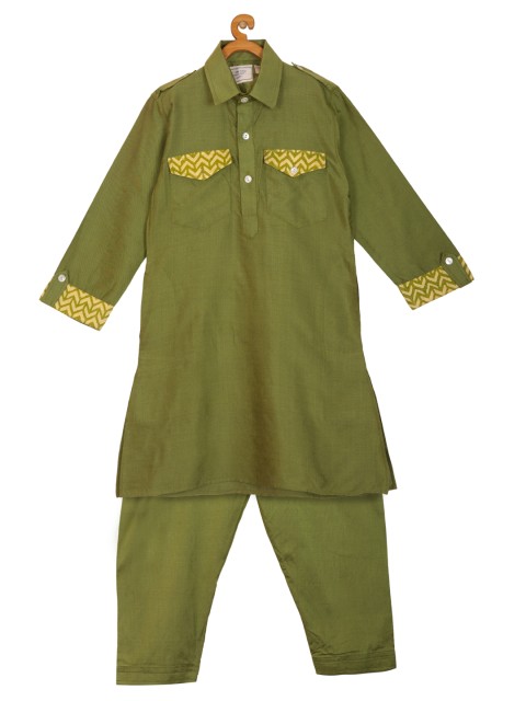 

KISAH Boys Green Solid Kurta with Pyjamas