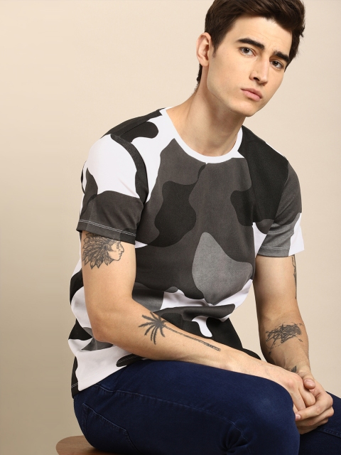 

ether Men Black & Grey Printed Round Neck T-shirt