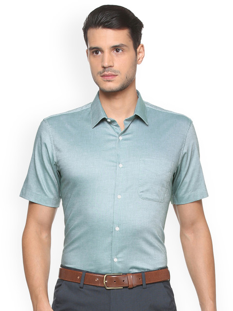 

Peter England Men Green Nuvo Regular Fit Solid Formal Shirt