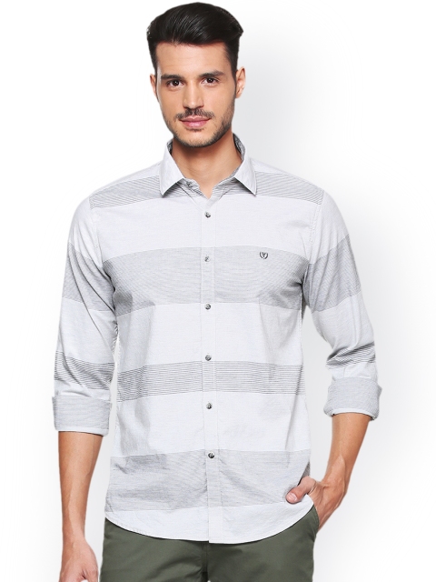 

Van Heusen Sport Men White Slim Fit Striped Casual Shirt