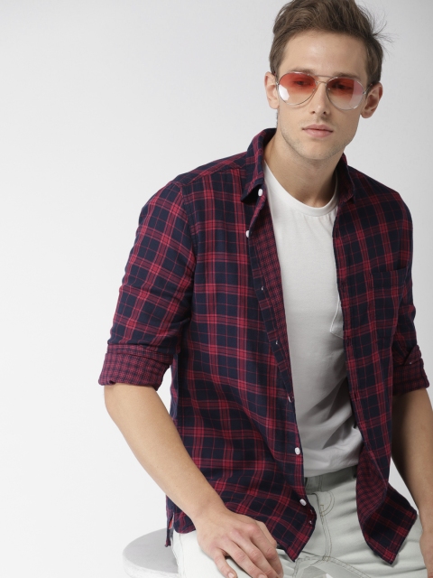 

Harvard Men Navy & Red Slim Fit Checked Casual Shirt, Navy blue