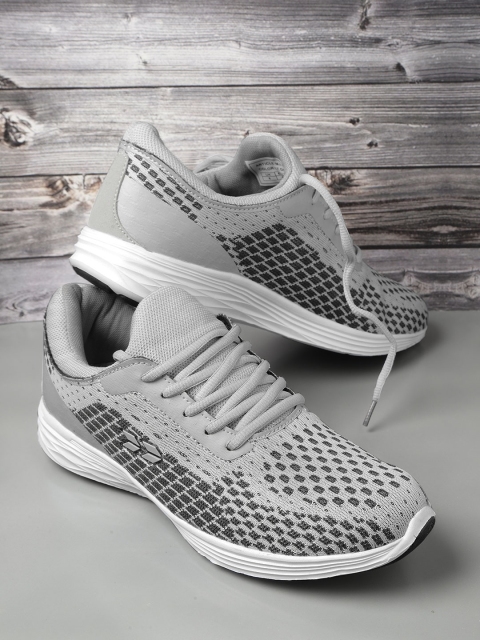 

Crew STREET Men Grey Running Shoes