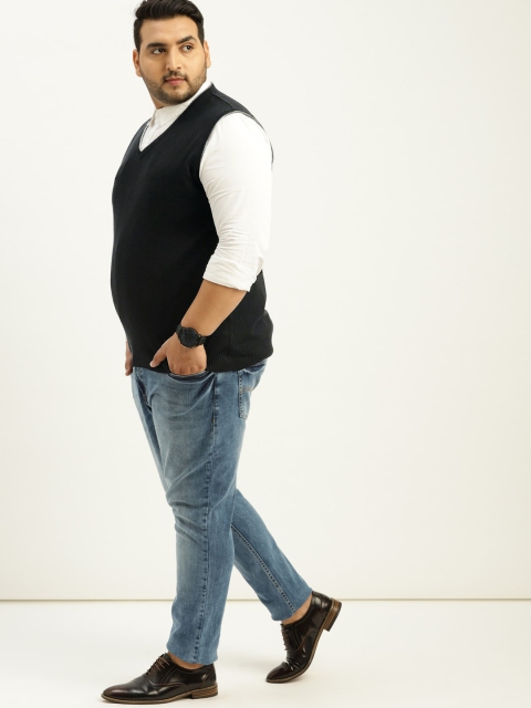 

Sztori Plus Size Men Black Solid Sweater Vest