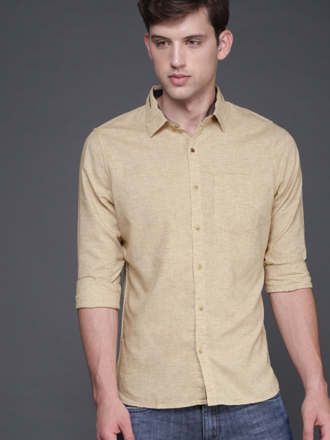 

WROGN Men Beige Slim Fit Solid Casual Shirt