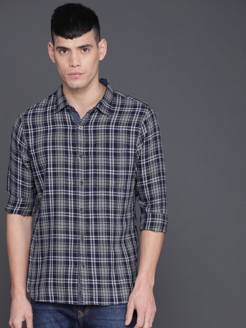 

WROGN Men Navy Blue & Grey Slim Fit Checked Casual Shirt
