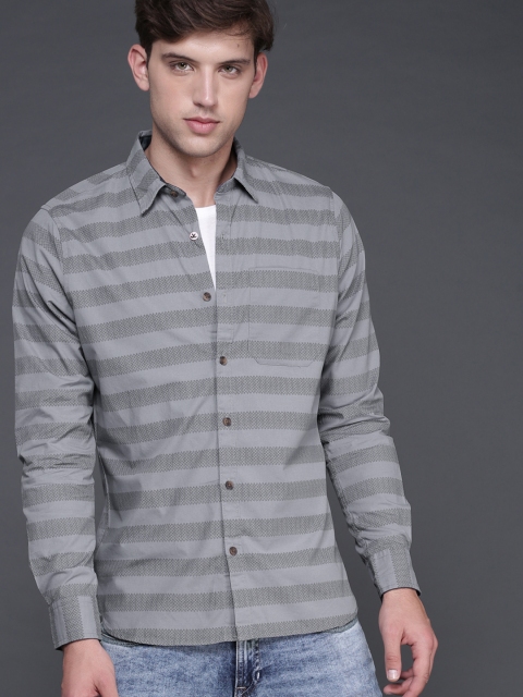 

WROGN Men Grey Slim Fit Striped Casual Shirt