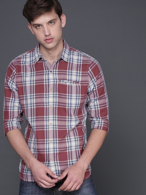 

WROGN Men Red & Off-White Slim Fit Checked Casual Shirt