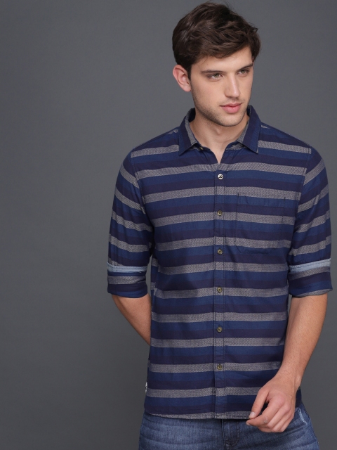 

WROGN Men Navy Blue Slim Fit Striped Casual Shirt
