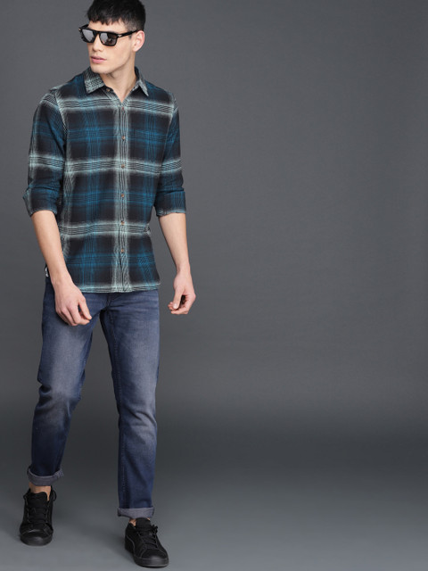 

WROGN Men Navy & Green Slim Fit Checked Casual Shirt, Navy blue