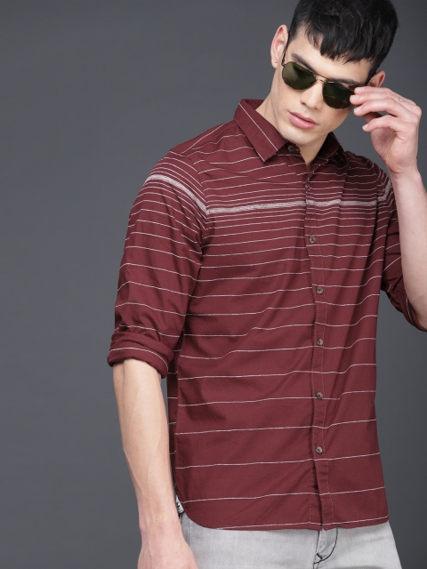 

WROGN Men Maroon & White Slim Fit Striped Casual Shirt