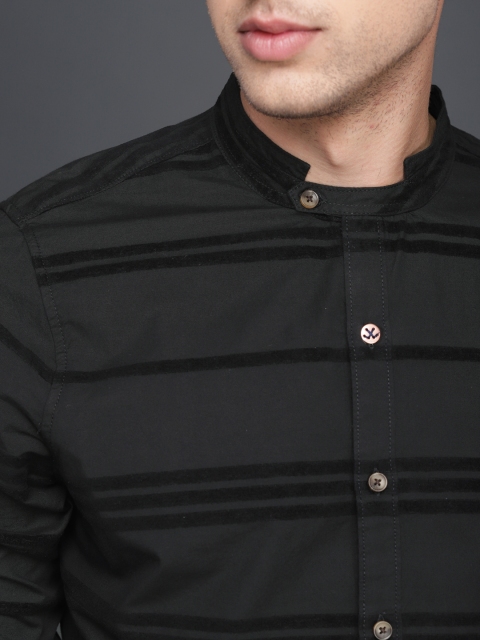 

WROGN Men Black Slim Fit Striped Casual Shirt