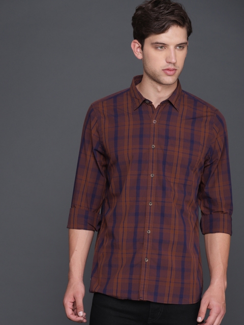 

WROGN Men Rust Red & Navy Smart Regular Fit Checked Casual Shirt