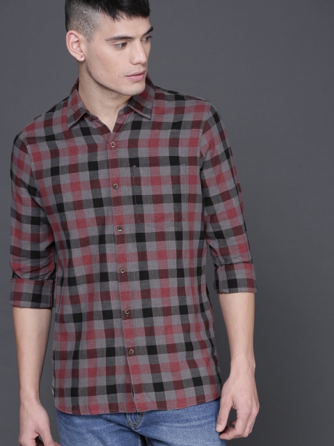 

WROGN Men Maroon & Grey Slim Fit Checked Casual Shirt