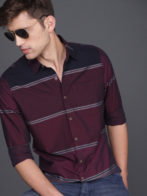 

WROGN Men Maroon Slim Fit Striped Casual Shirt