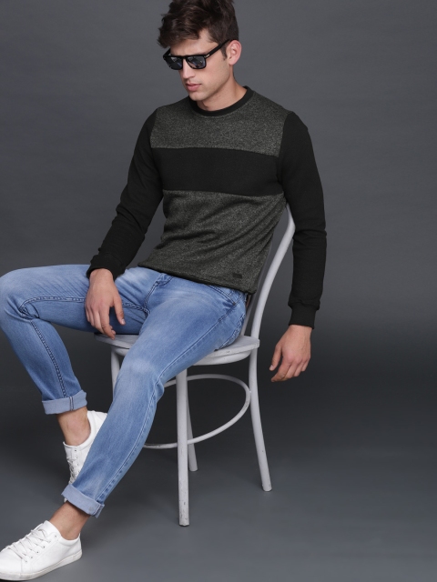 

WROGN Men Charcoal Grey Solid Sweatshirt