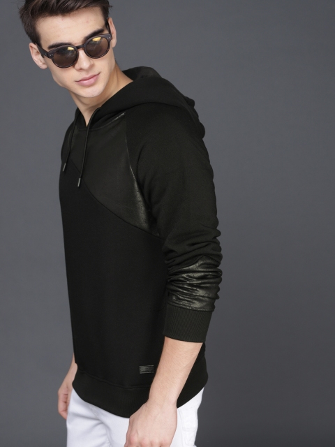 

WROGN Men Black Solid Hooded Sweatshirt