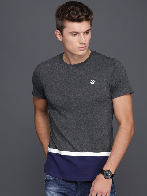 

WROGN Men Charcoal Grey & Navy Slim Fit Colourblocked Round Neck T-shirt
