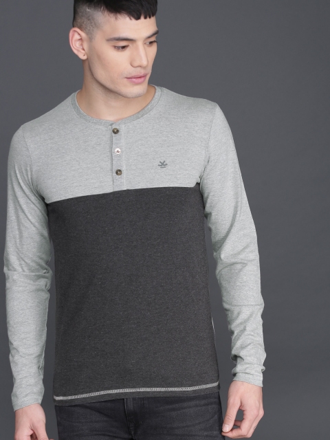 

WROGN Men Grey Colourblocked Henley Neck T-shirt