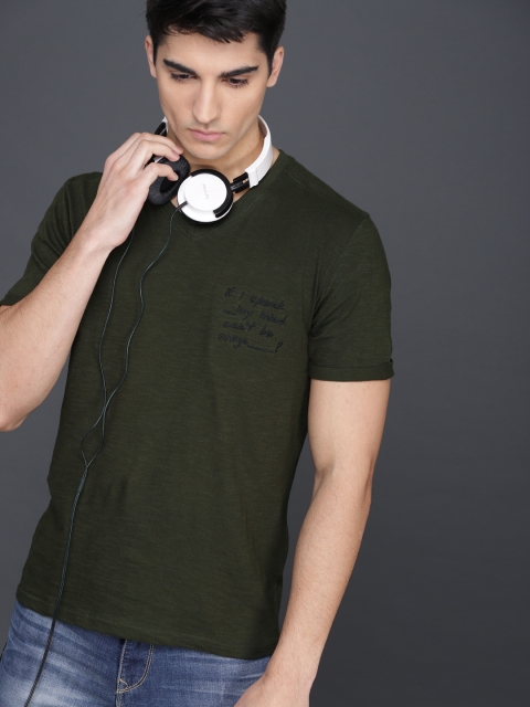 

WROGN Men Olive Green Solid V-Neck T-shirt