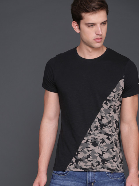 

WROGN Men Black Camouflage Printed Round Neck T-shirt