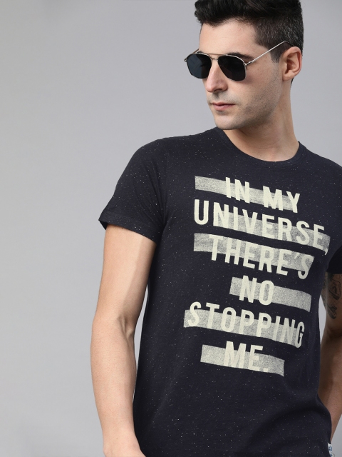 

WROGN Men Charcoal Printed Round Neck T-shirt