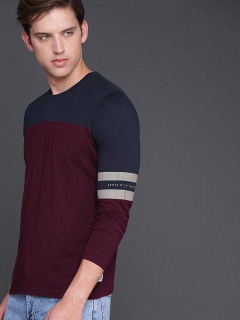 

WROGN Men Maroon Colourblocked Round Neck T-shirt