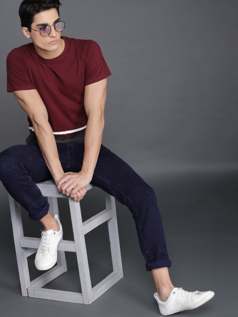 

WROGN Men Maroon & Grey Colourblocked Round Neck T-shirt