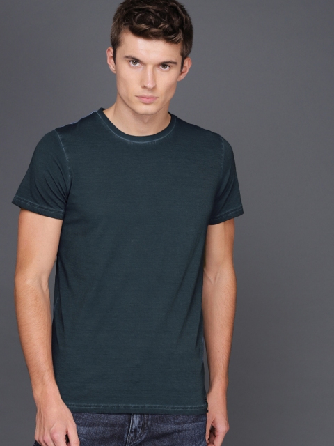 

WROGN Men Navy Solid Round Neck T-shirt, Navy blue