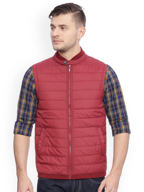

Basics Men Maroon Solid Quilted Jacket