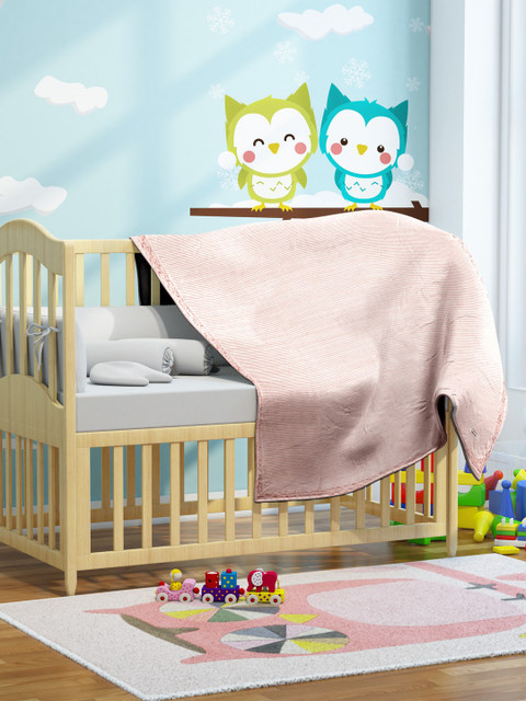 

Pluchi Pink Solid AC Room 350 GSM Baby Blanket