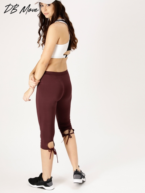 

DressBerry Women Burgundy Solid 3/4th Tights