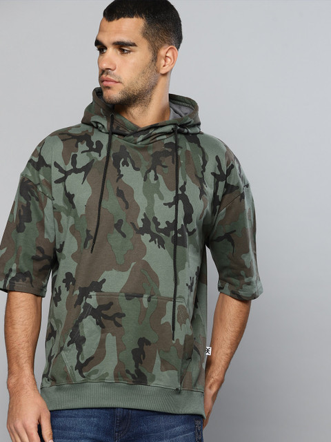 

Kook N Keech Men Olive Green Camouflage Printed Hooded Sweatshirt