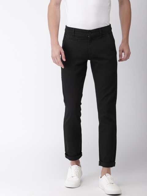 

Levis Men Black Slim Fit Solid Chinos 511